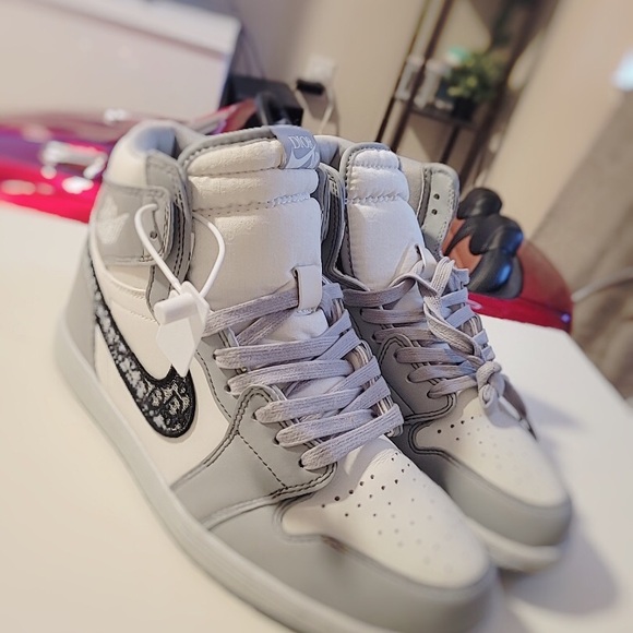 Authentic Nike Dior Air Force one sneakers,only worn once - Picture 4 of 11